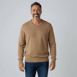 Wolsey 100% Wool sweater w  V neck-machine washable